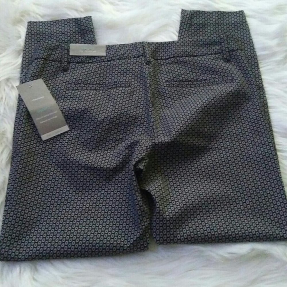 Maurices The Smart Diamond Patterned Round The Clock Skinny Ankle Pant - Picture 4 of 7